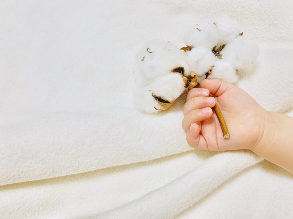 赤ちゃんとコットン